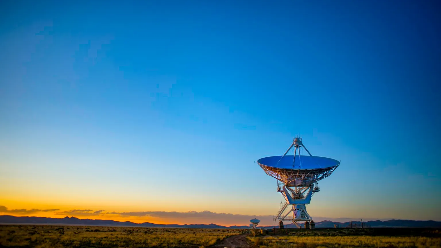 Internet Satelital vs Radioenlace: ¿Cuál Conviene?