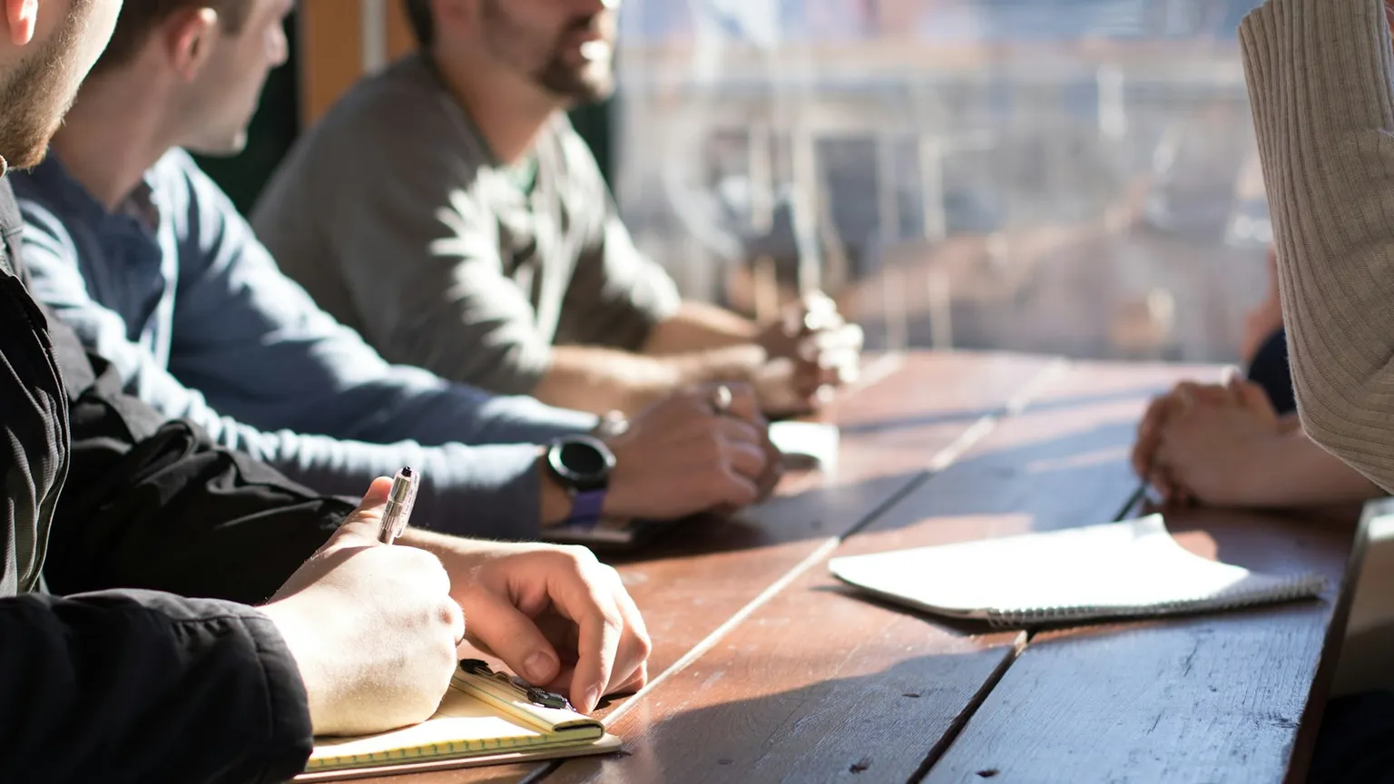 8 preguntas que debe hacer antes de firmar un contrato de GPS