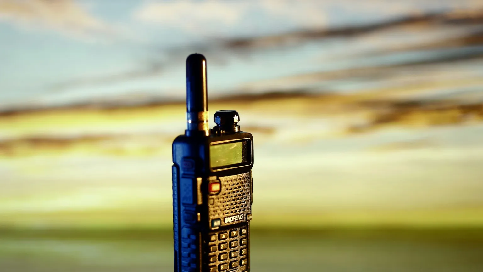 Radio Kenwood vs. marca china: diferencias reales
