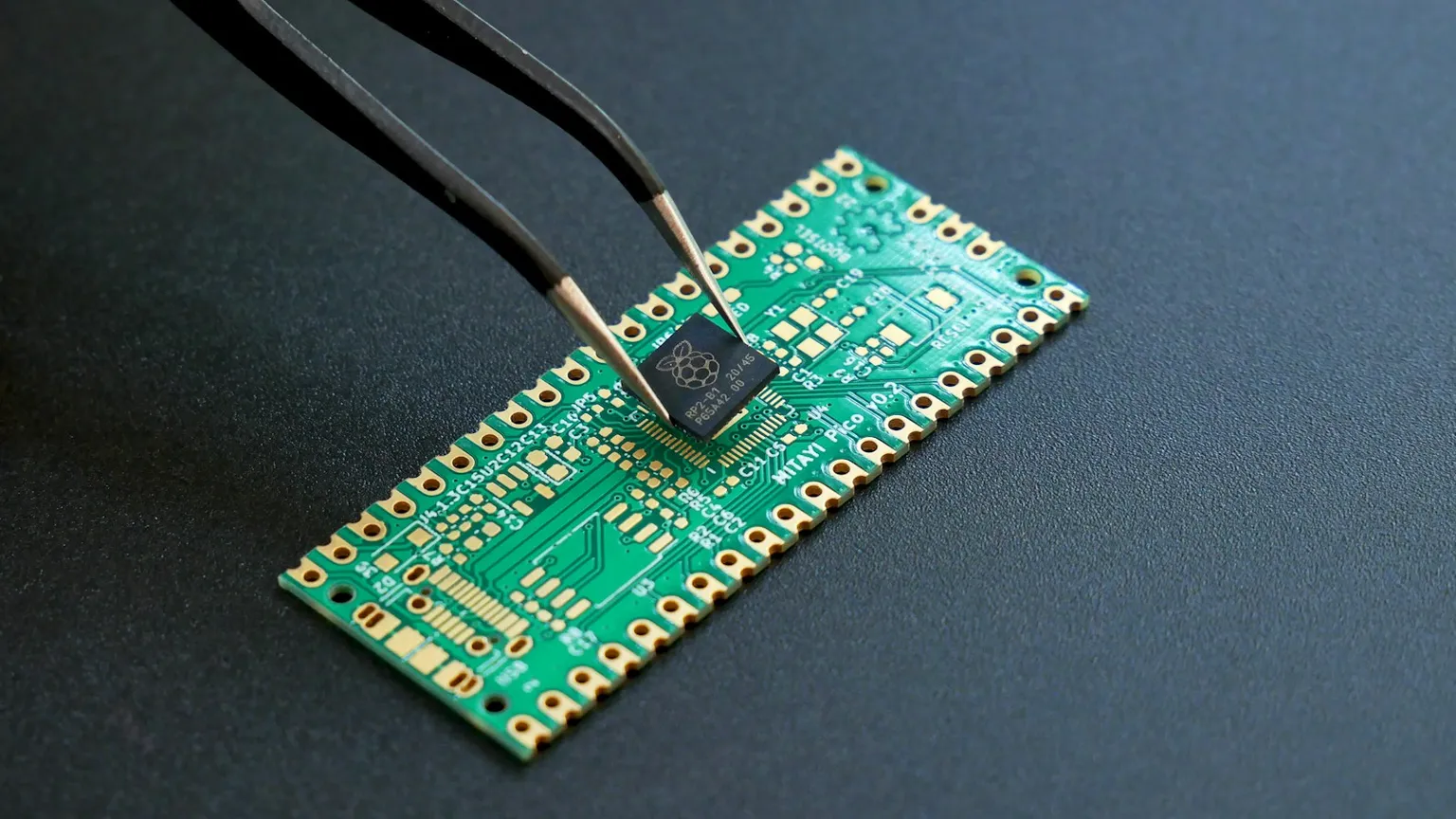 Sensor básico vs. sensor industrial: por qué uno cuesta más que otro